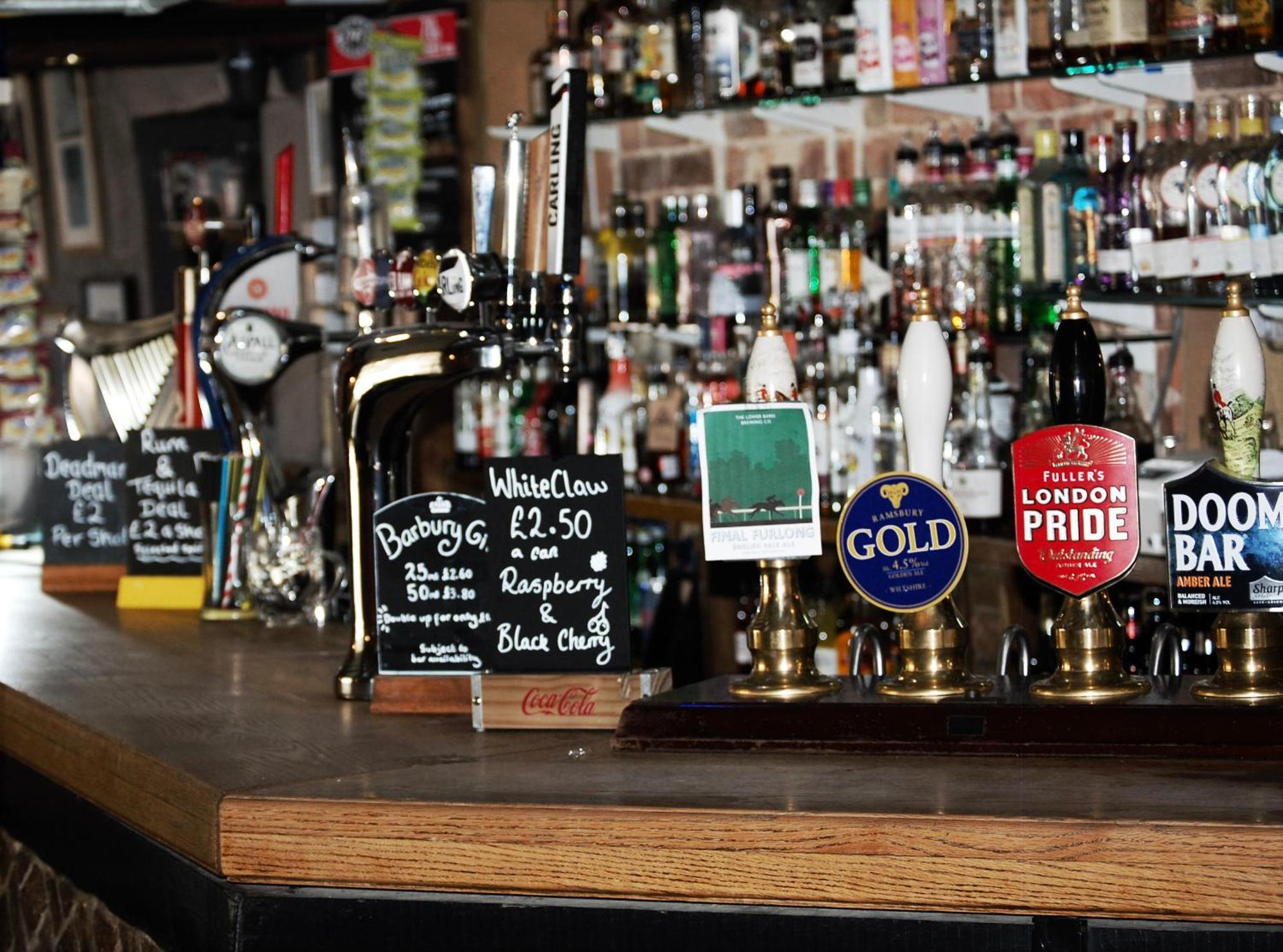 Inn The Crown Aldbourne