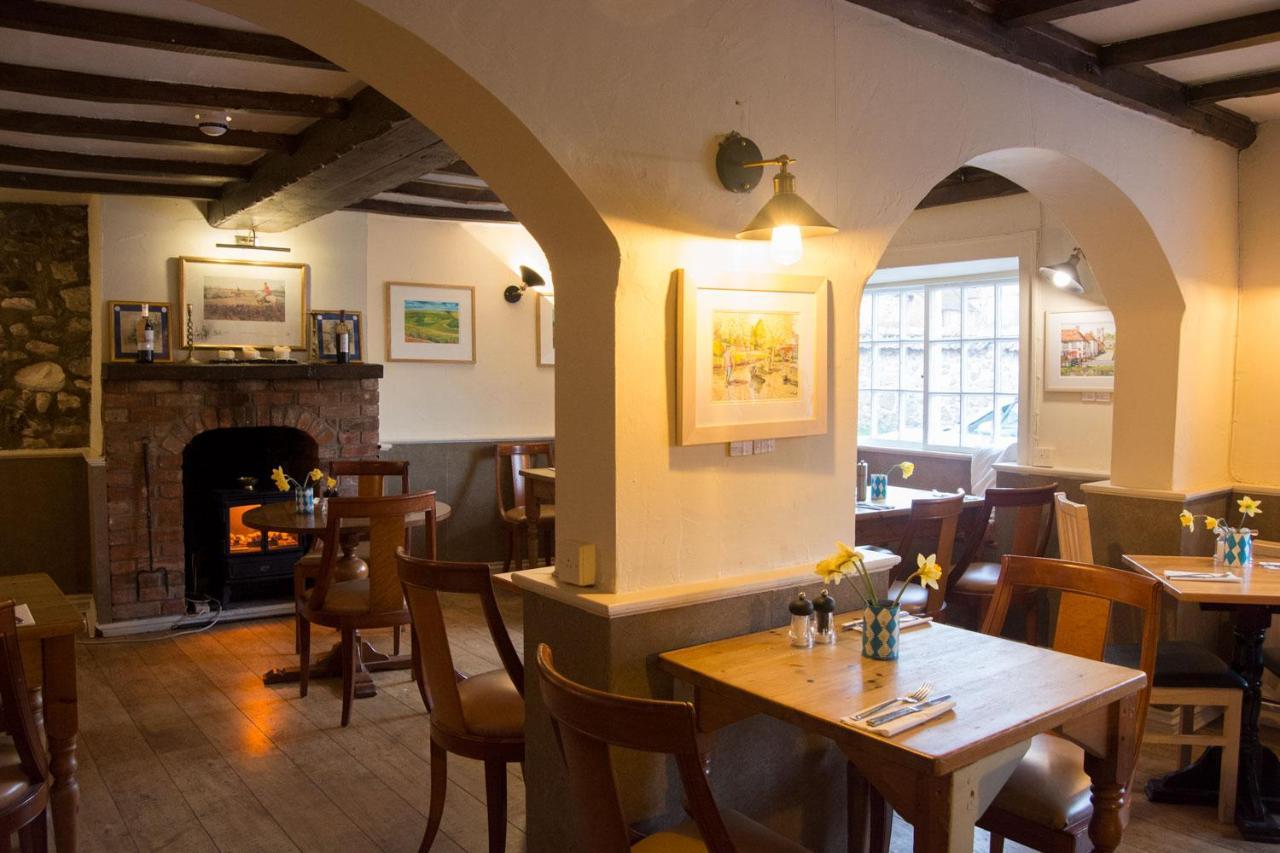 The Crown Inn 3*